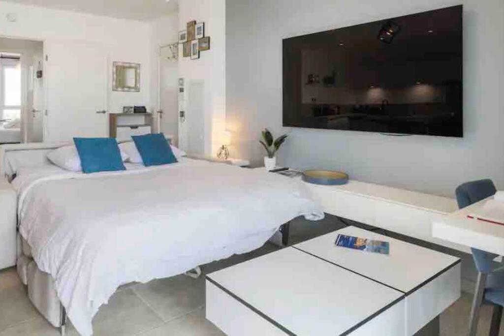 Logement Moderne Luxueux Parking Ac Cote De La Mer Niza Exterior foto